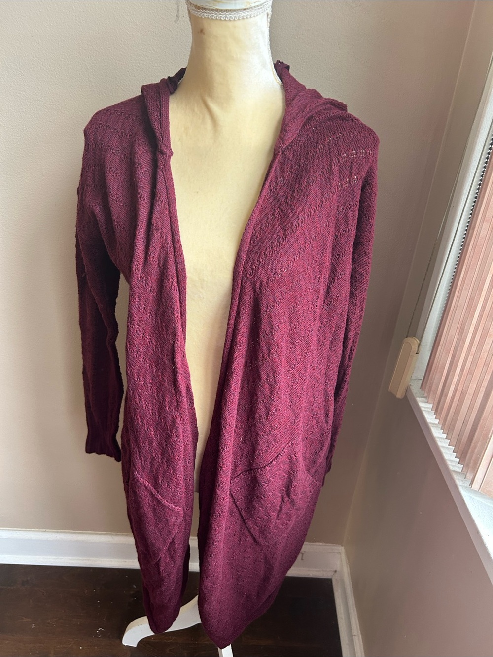 American Eagle Women’s Burgundy Duster Sweater Cardigan Hooded Sz M 4123